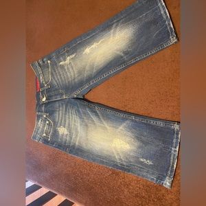 Women’s vigoss capris